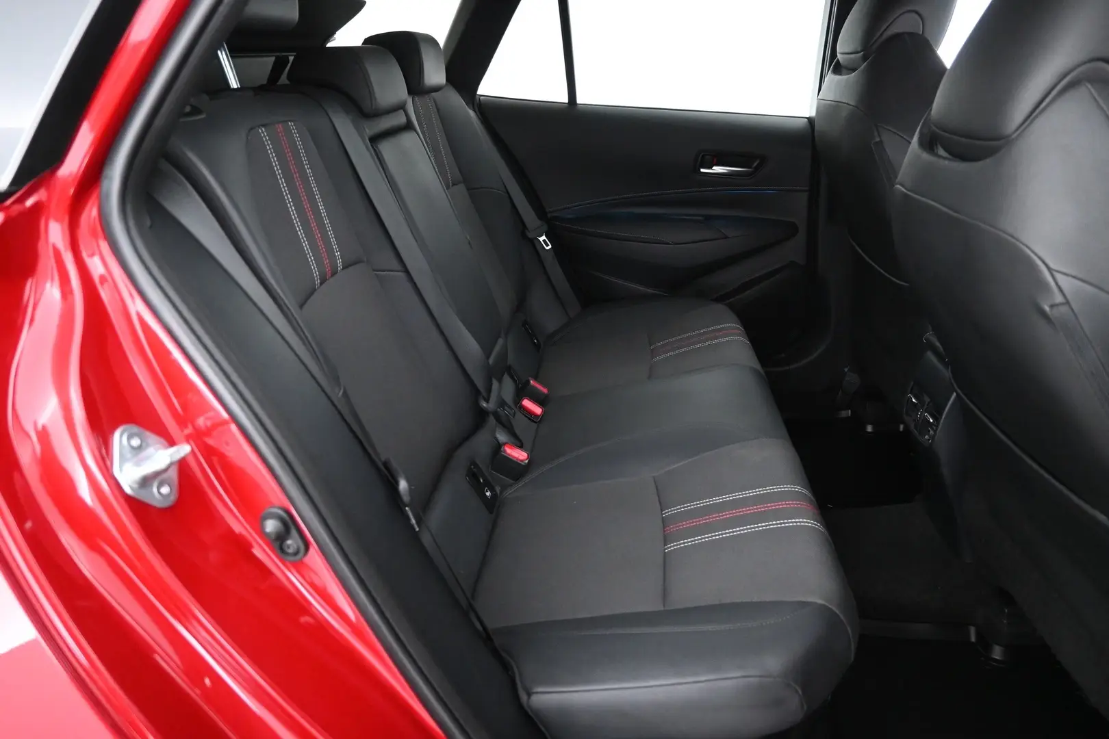 Car Image - 2qVX588RBVvteclrpFapyh