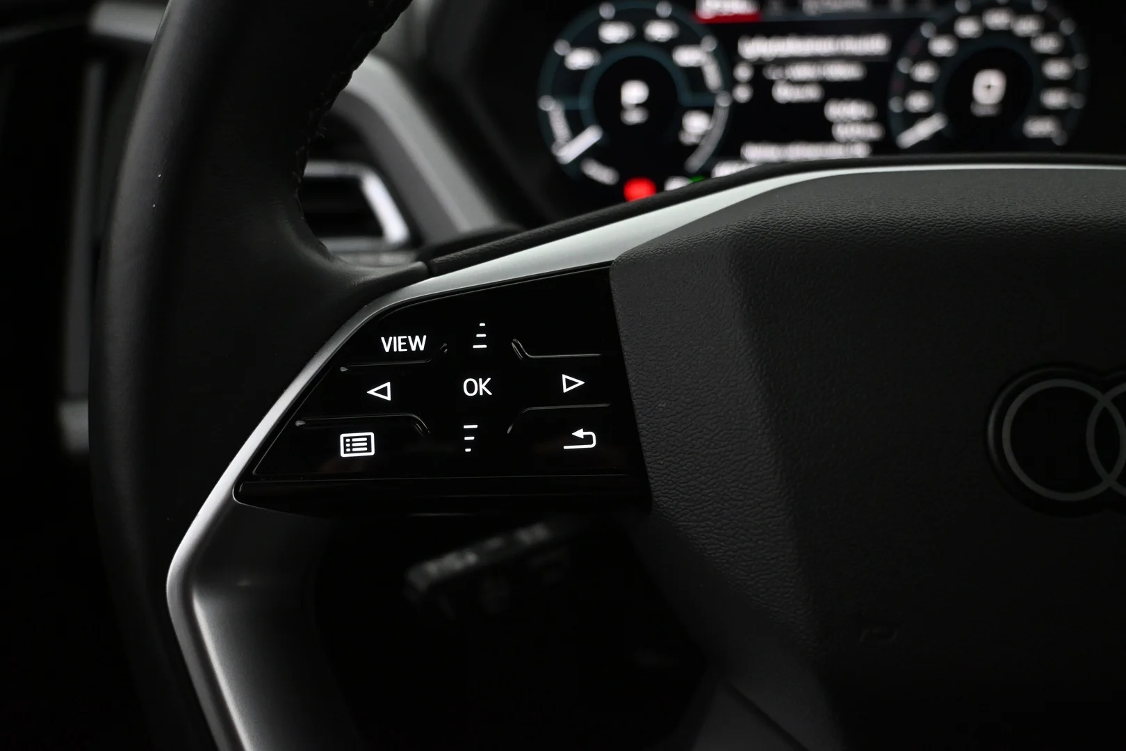 Car Image - 5EyZet1ki2sS4wq8q2BWXQ