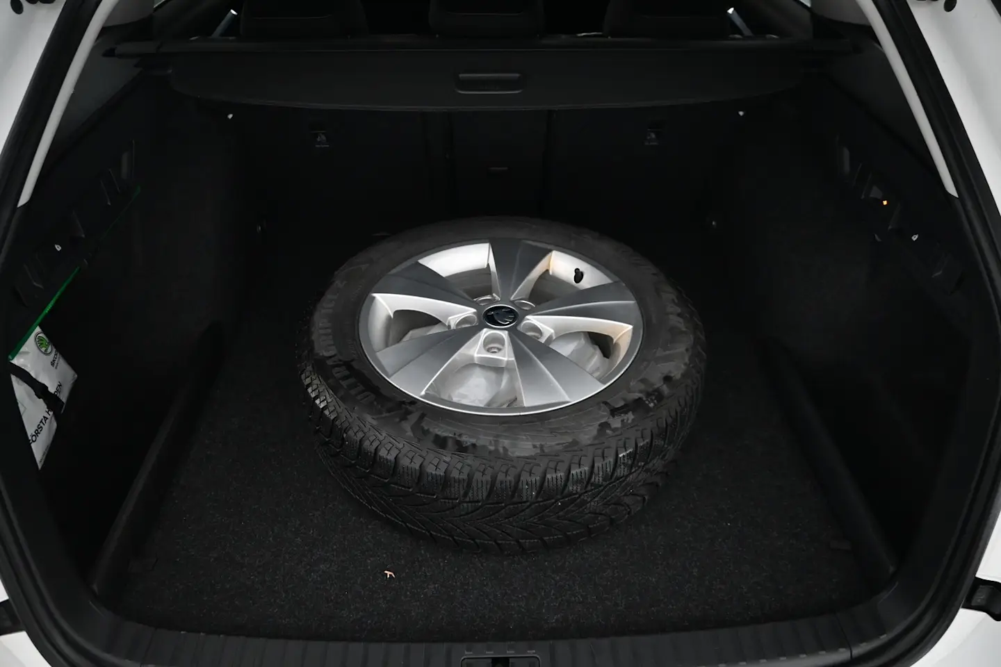 Car Image - 7xtCRWYQx6p1ZO3khQ2vrO