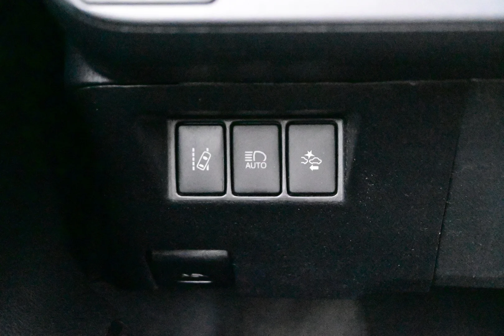 Car Image - 7L0ZTplaULk52AMW7rym7y