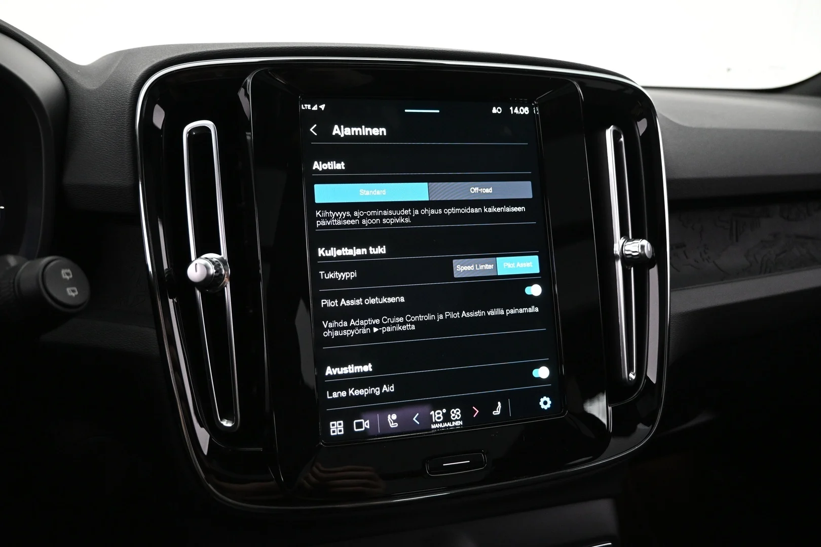 Car Image - 1EUUhR1AE5LXh9rfAp4aq6