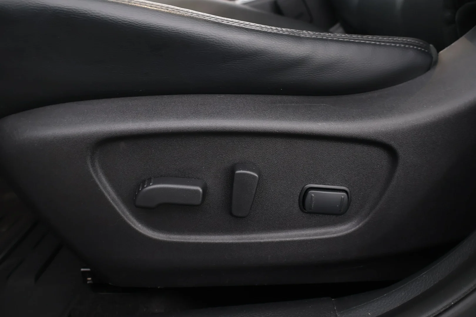 Car Image - 5CHOeorzWyJ4CWWpH1hEZ7