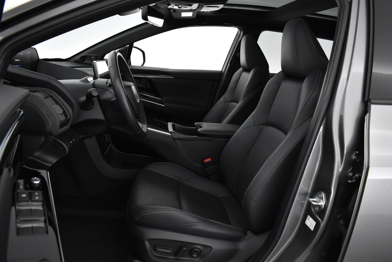 Car Image - 39J1SLYLeAf1WLSjpZKFYD