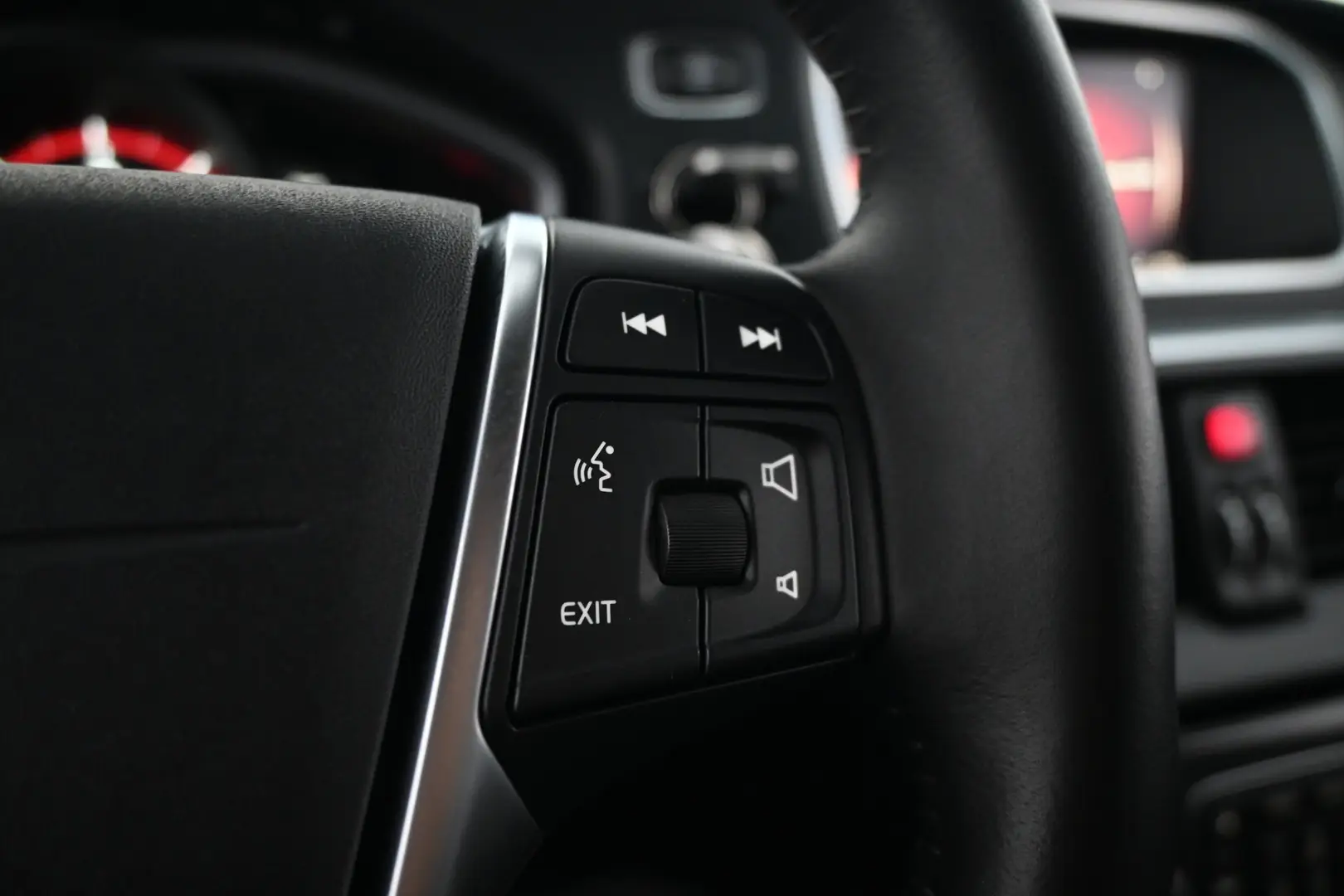 Car Image - K0ThCcFakw1bvtC0641qJ