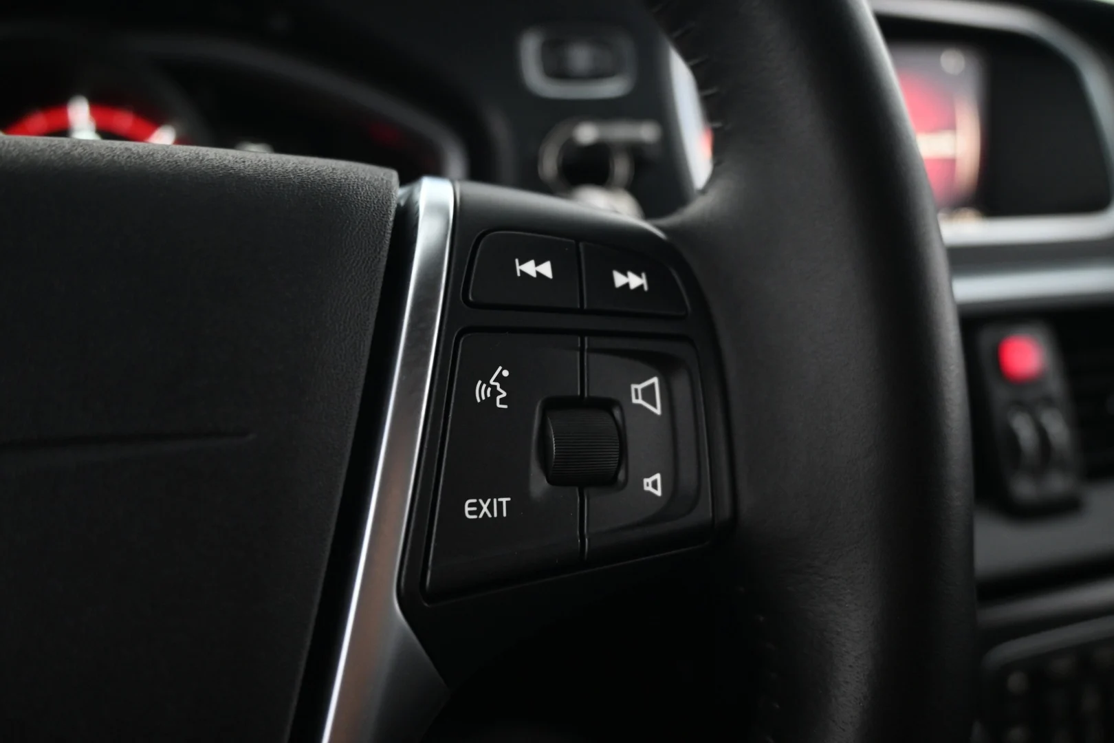 Car Image - K0ThCcFakw1bvtC0641qJ