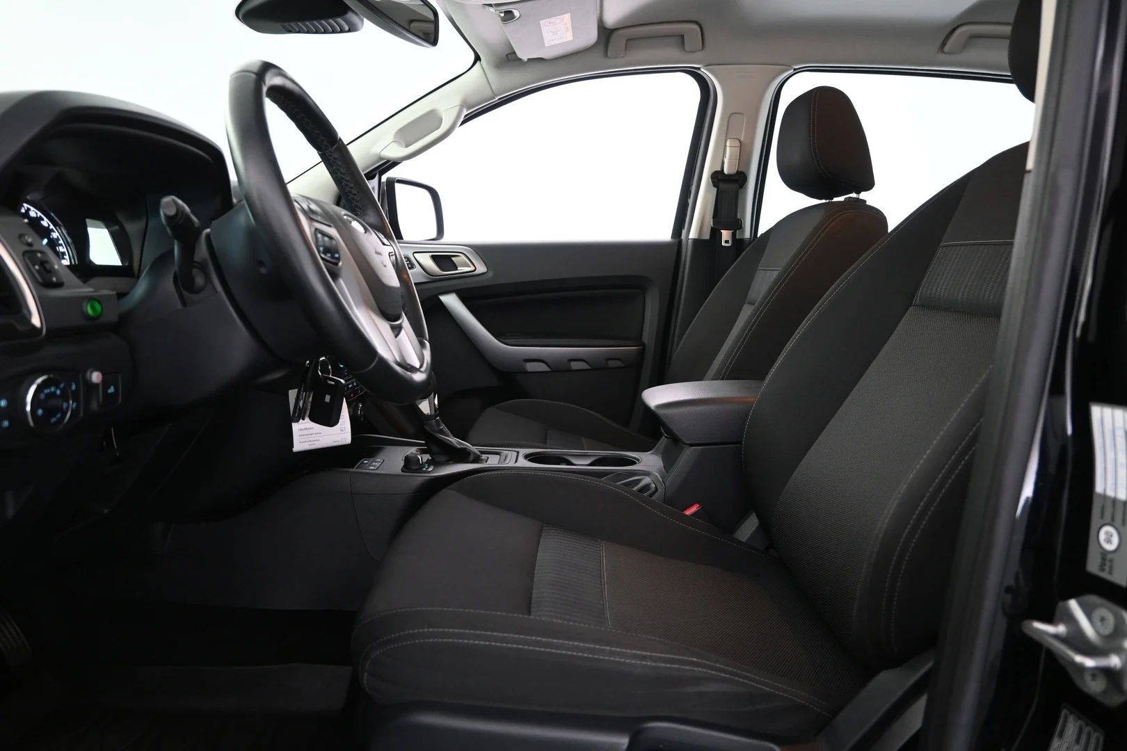 Car Image - 4Hjt2OnYxOB5Xma1R1MIsO
