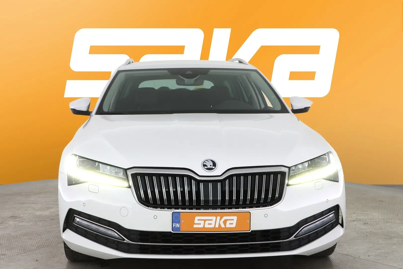 Car Image - yoWYJ7bbNn3bSf7Qz4j5T