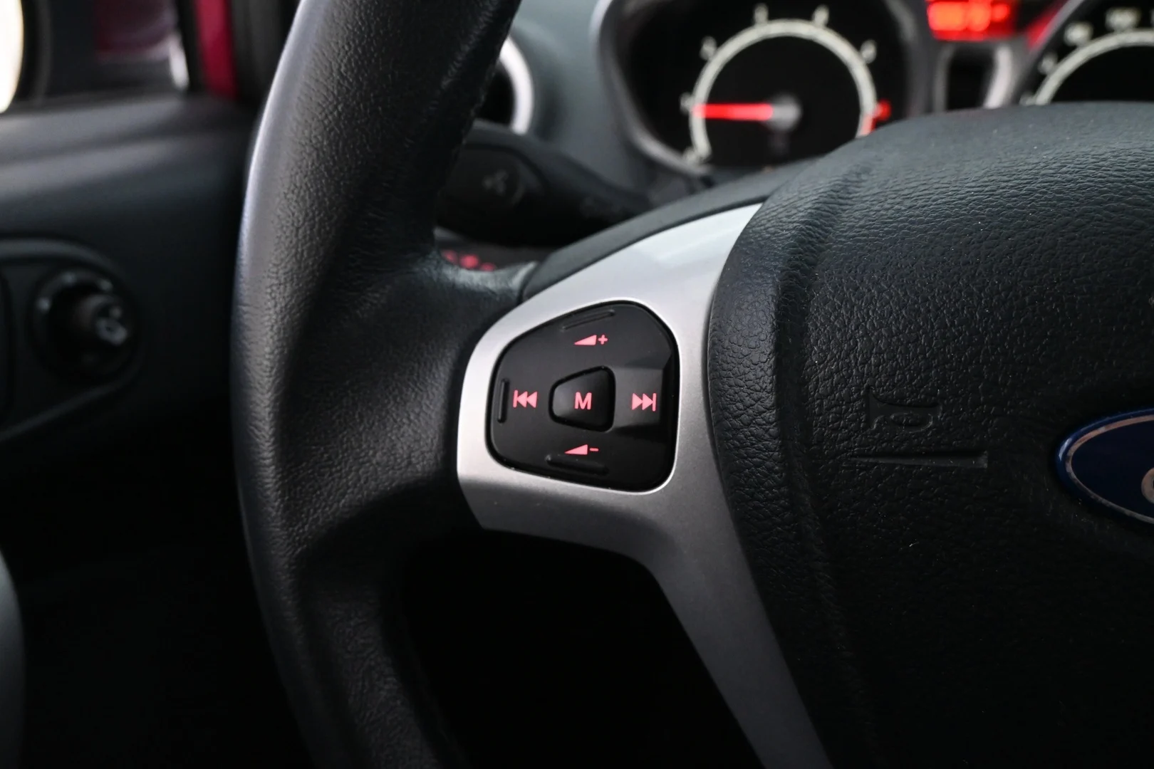 Car Image - 34AhybGq3pvPckBDtXsWIA