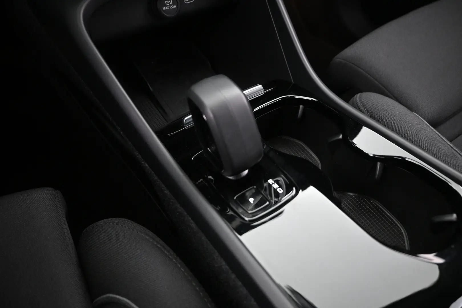 Car Image - ncwLnNZfywKt8mJWmnkgz