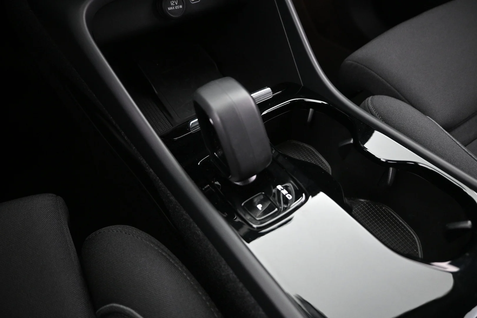 Car Image - ncwLnNZfywKt8mJWmnkgz