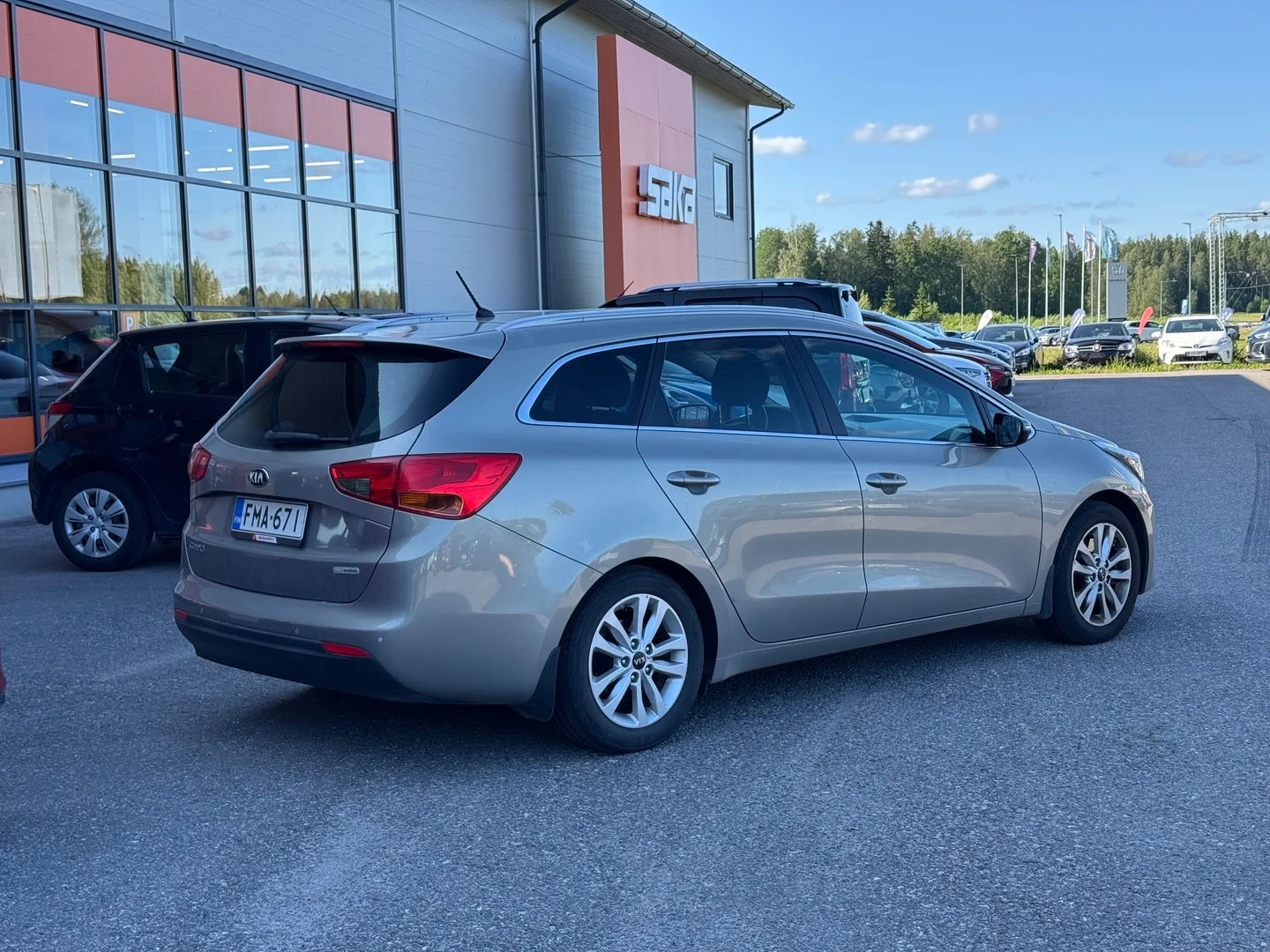 Car Image - AwDhMlsdk9SFzBPn3dLPM