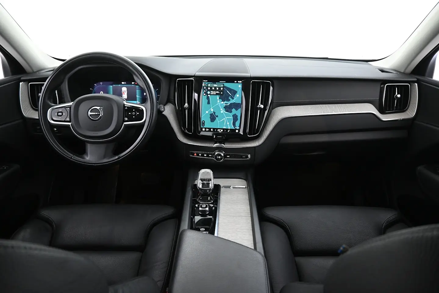 Car Image - m2boAQbSxQxH1pFwrENaH