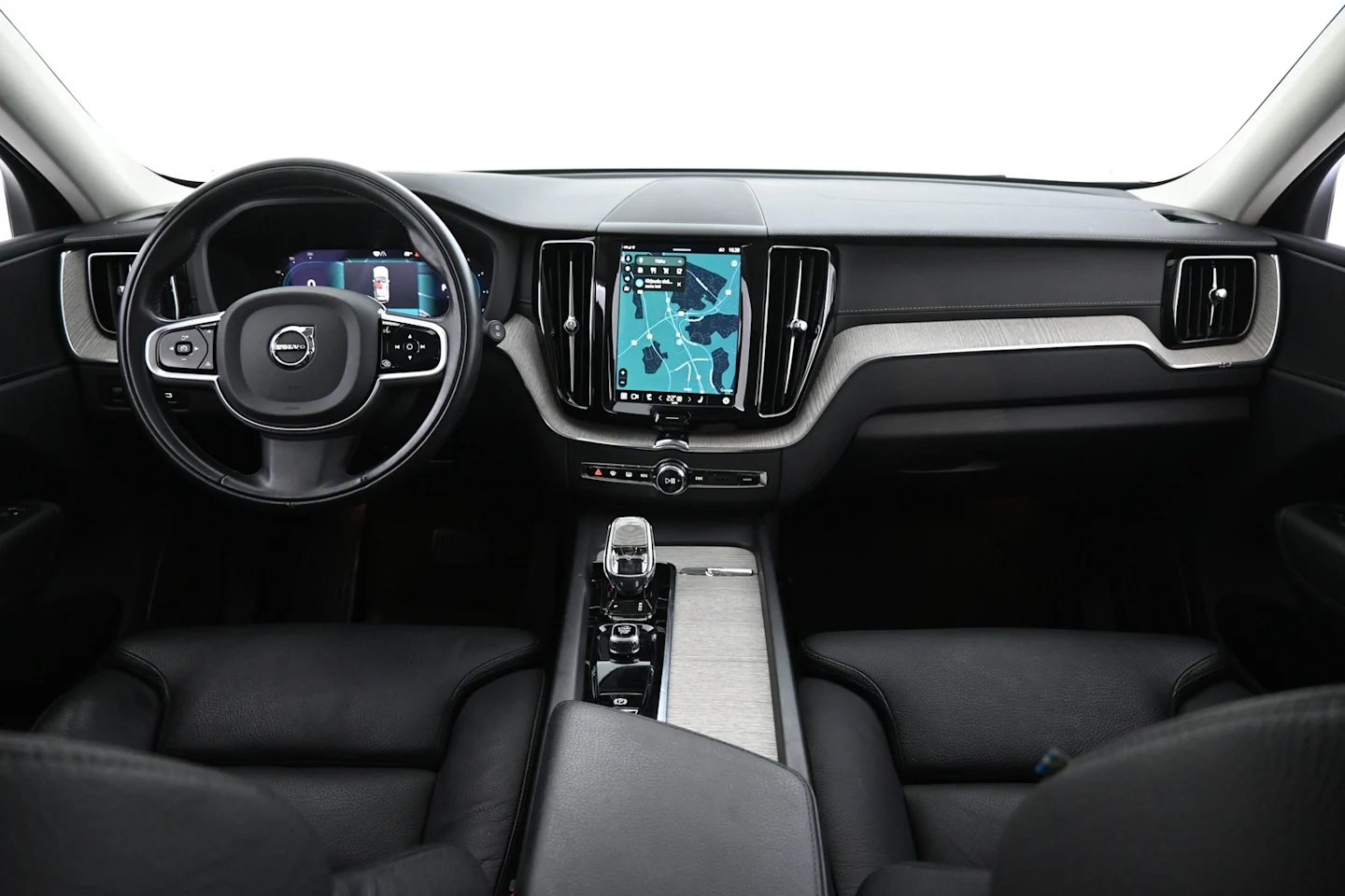 Car Image - m2boAQbSxQxH1pFwrENaH