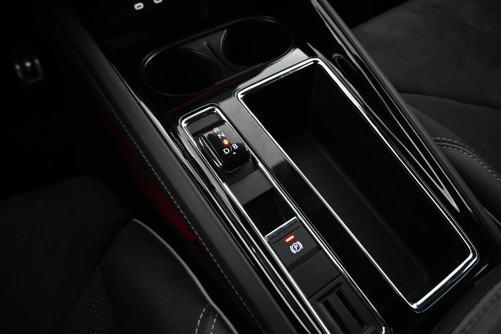 Car Image - 4Zf3OSgBvyUZHNPwWGYfop