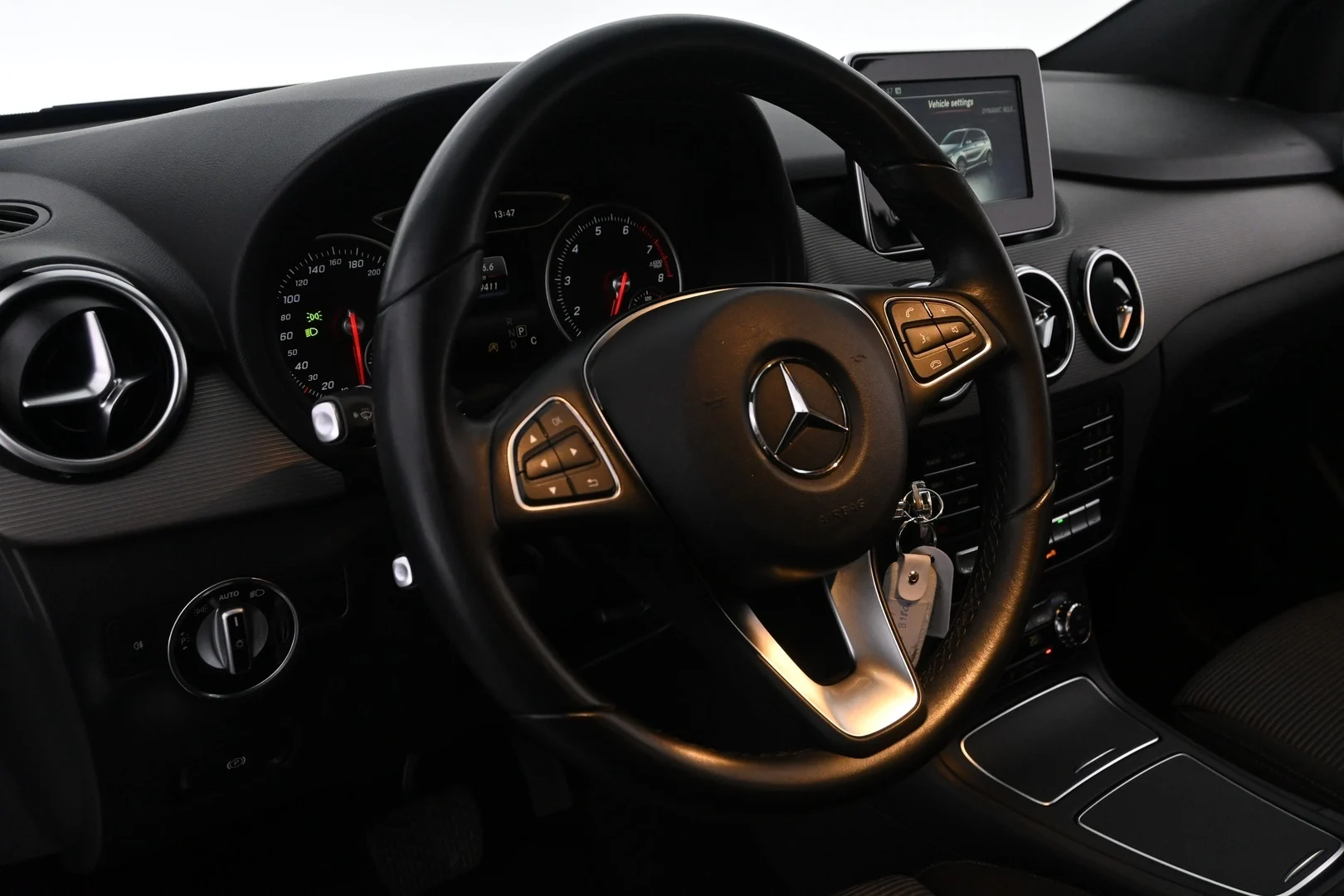 Car Image - 5nd01uGvV897e8VU03C3TM