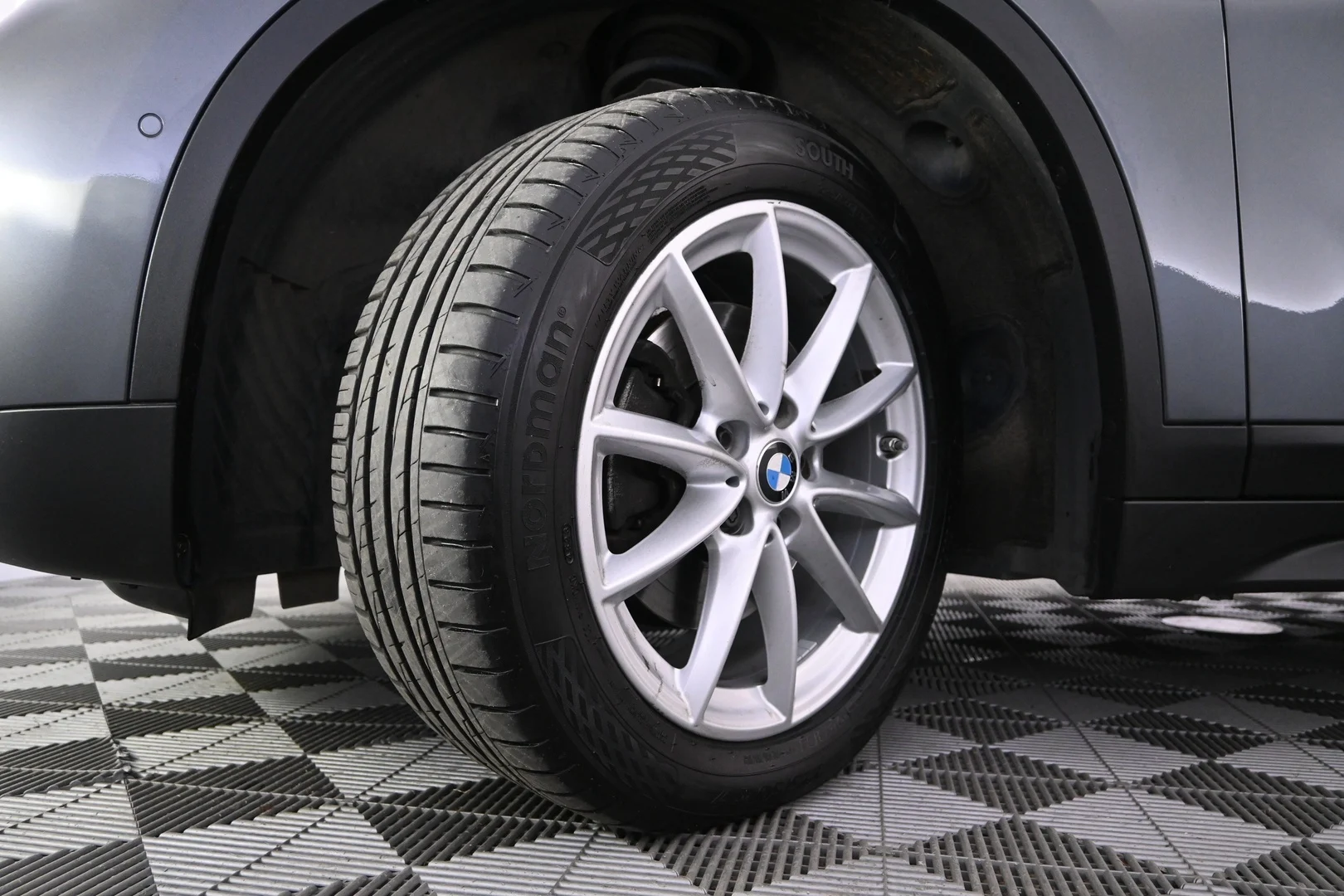 Car Image - 5iiG1ESmVqfA4okjtvQdwT