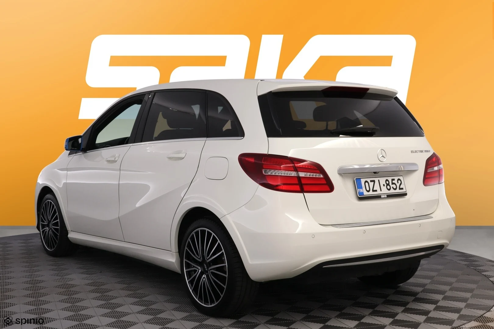Car Image - BgVg1fZZVvSZD8fuavy1p