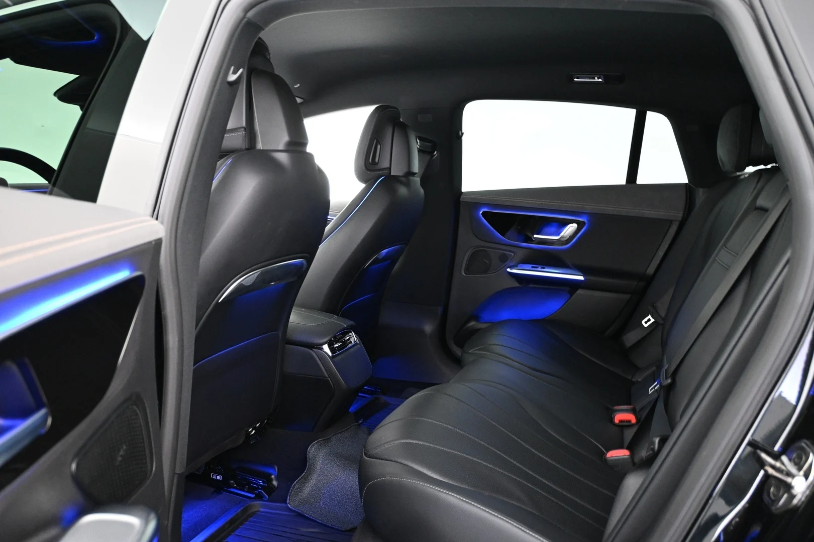 Car Image - 6jqfMLxDcbbouOjdsu5qC