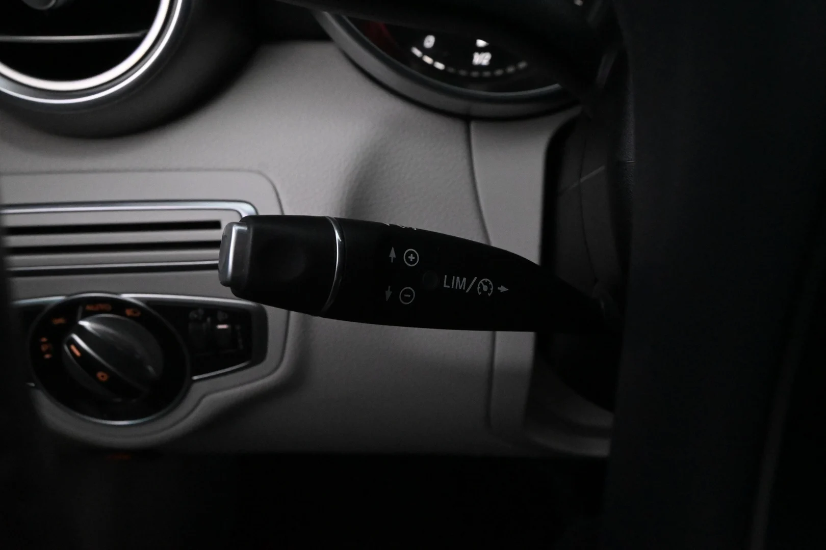 Car Image - 4aBDWfMni5MrbqRcEyZoAB