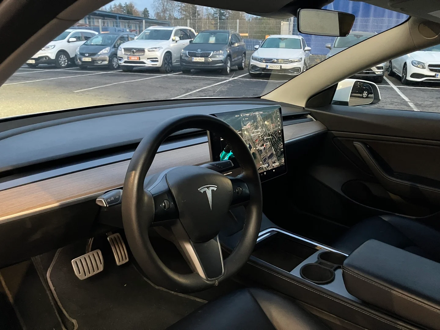Car Image - 5lQyqKJog49WpmxFa0q96P