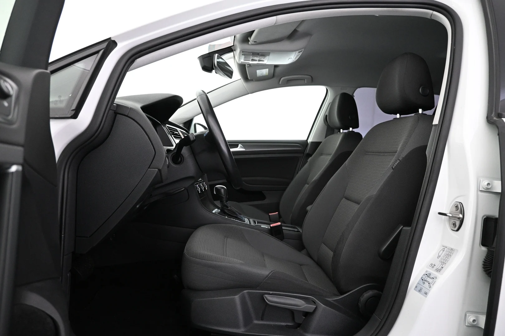 Car Image - 18e2OqjettnoQS7eipbMI6