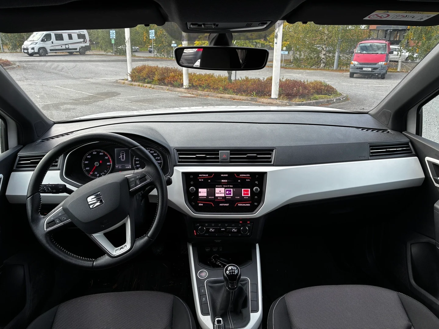 Car Image - 5DlgNOVCtUfijwInAOyh4P