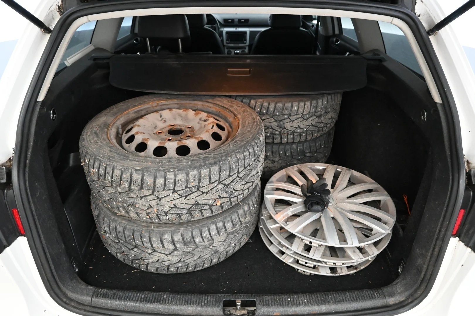 Car Image - 2MtYfgQgmNZ1Is0buHIeY5