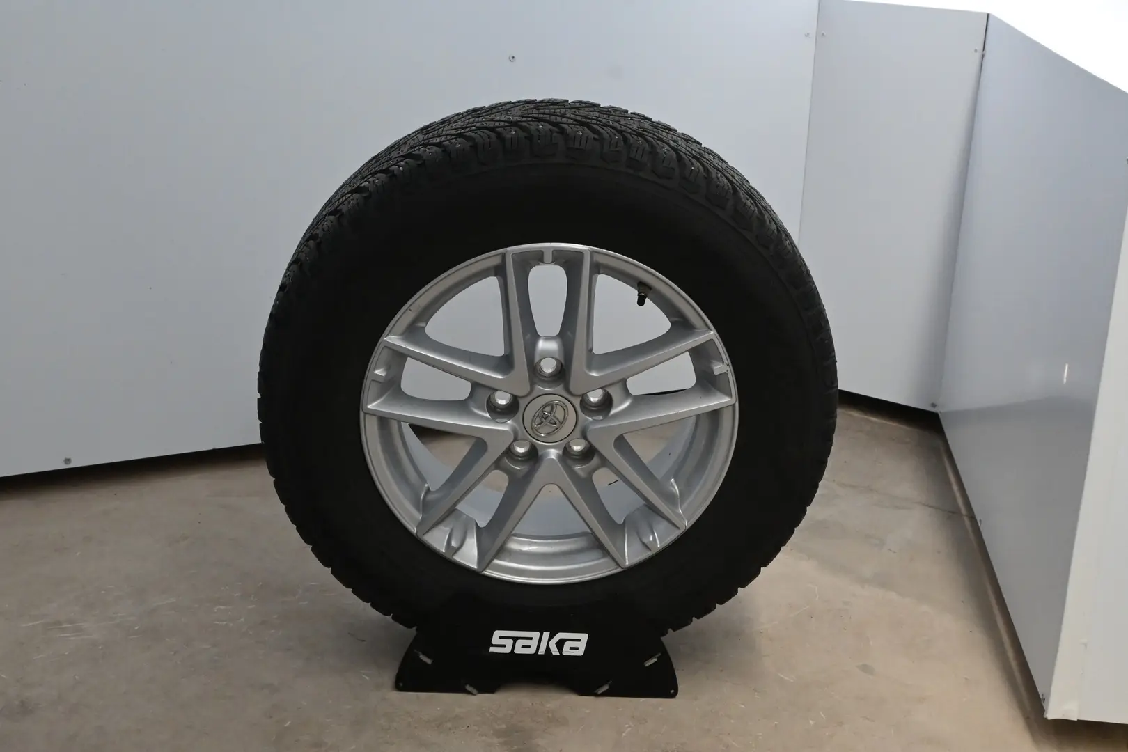 Car Image - 27S5phGDQ5XmIwssvdHZ3b