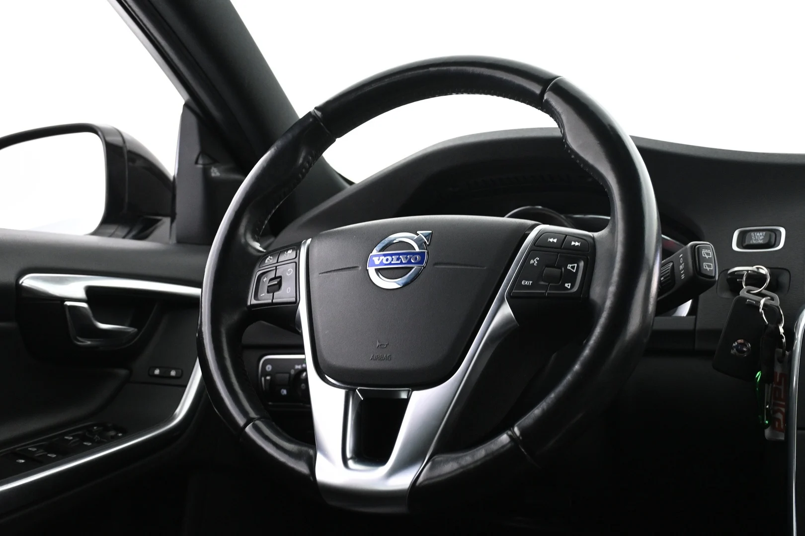 Car Image - 2b41mbiSNoW1gu6eOvFqEY