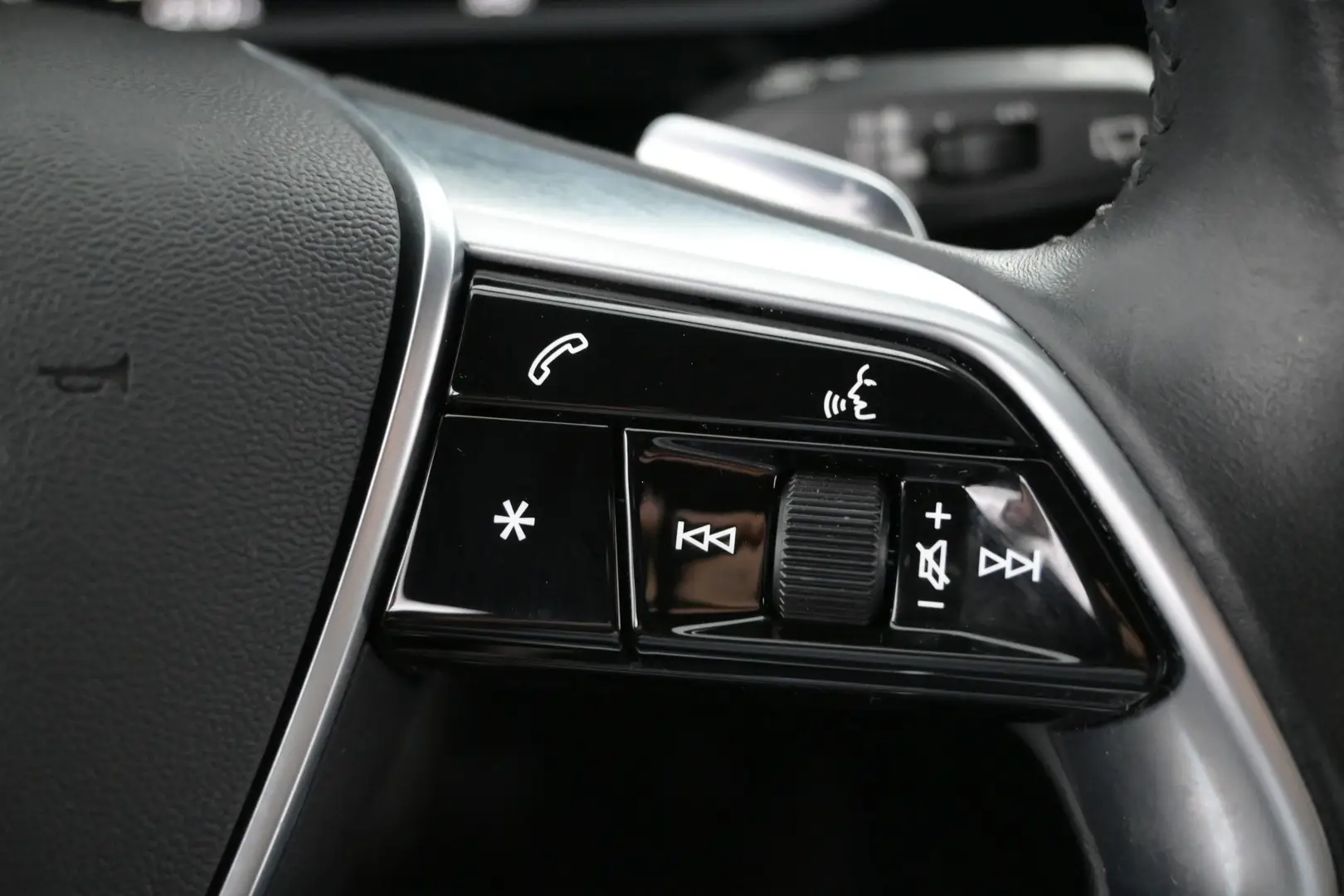 Car Image - 2FsBsh9Mj0VdfPytxPBK6