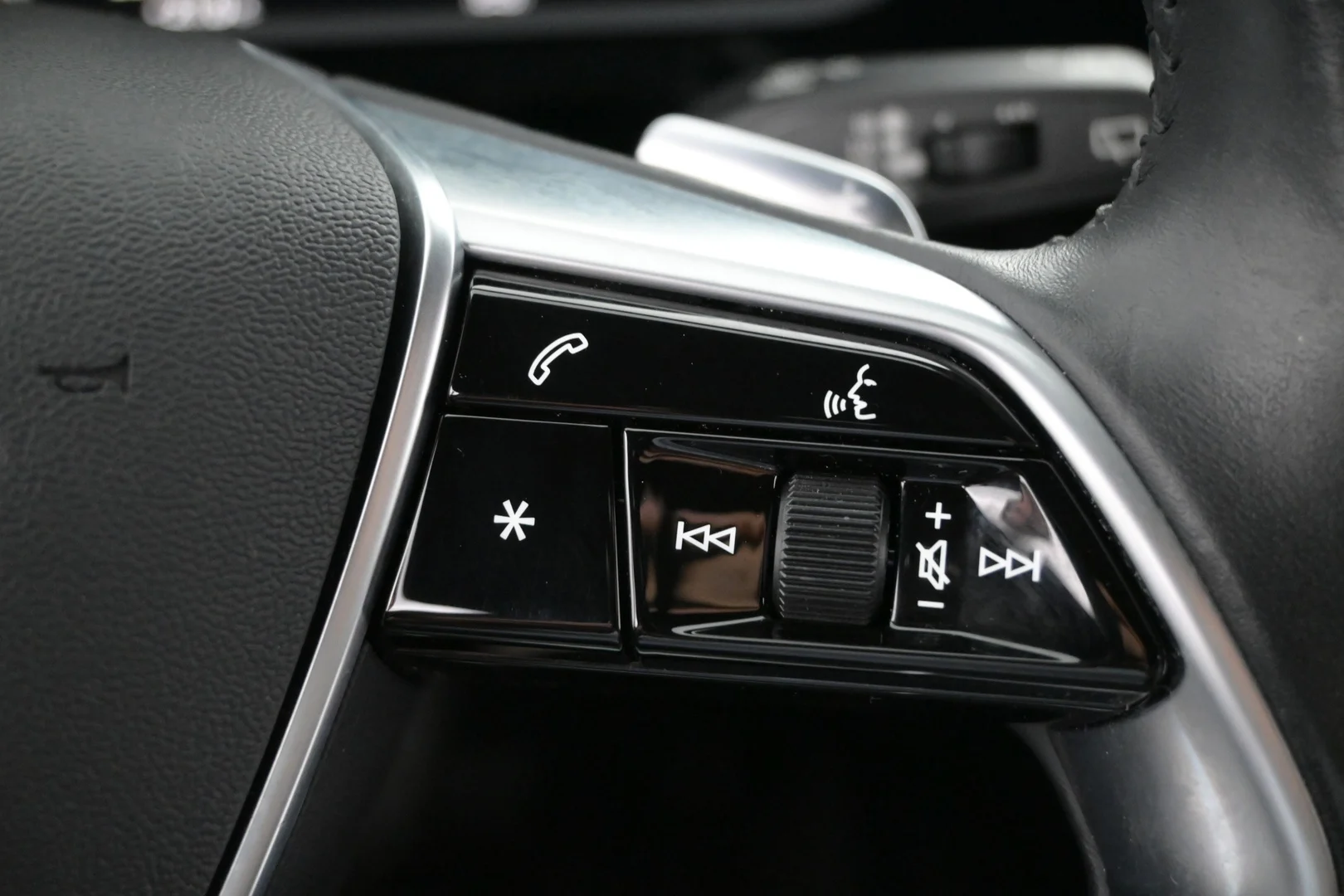 Car Image - 2FsBsh9Mj0VdfPytxPBK6