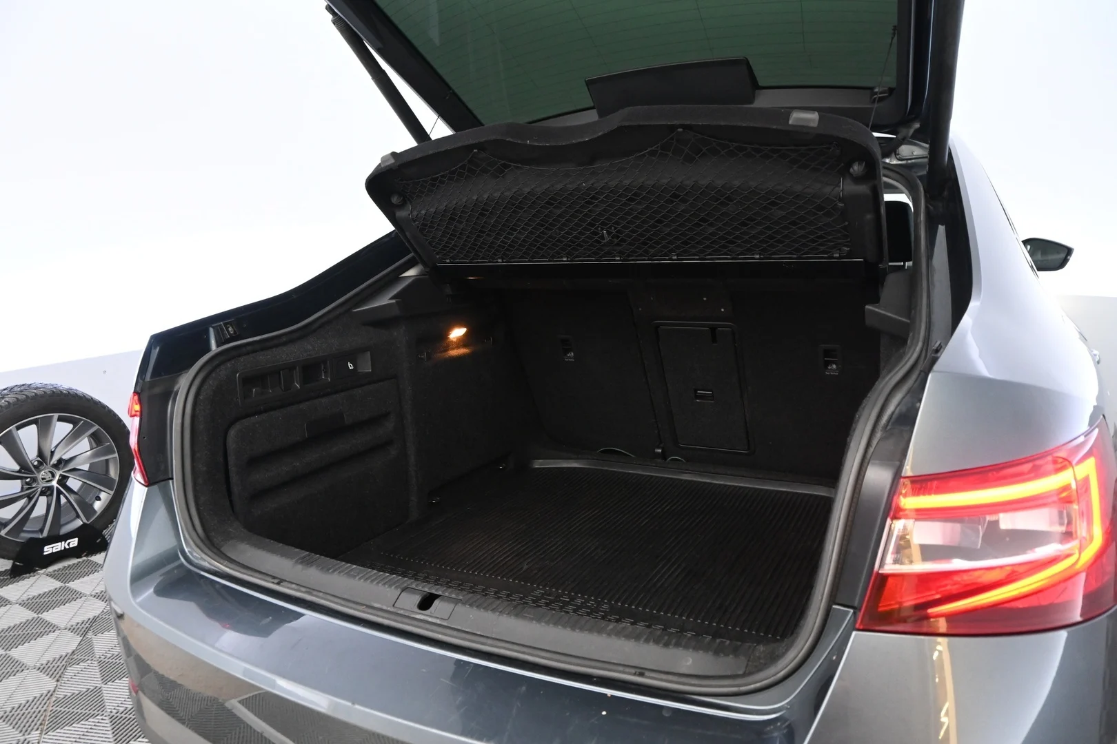 Car Image - 1TkAxnNsl4aGqA1M0v0WVa