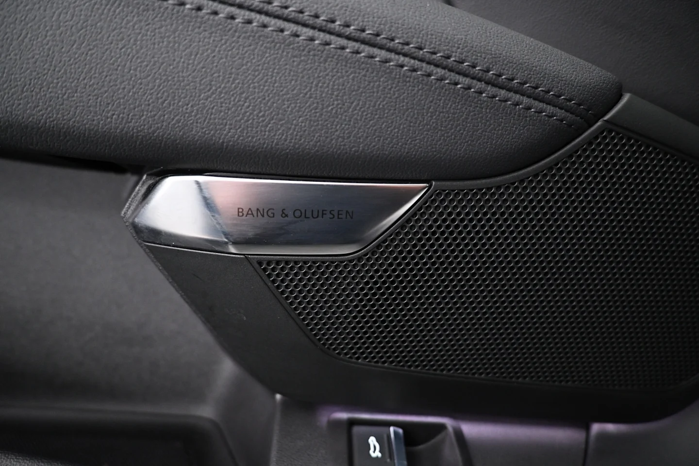 Car Image - 1dnZDa7Gf26mg8YeYR7d3u