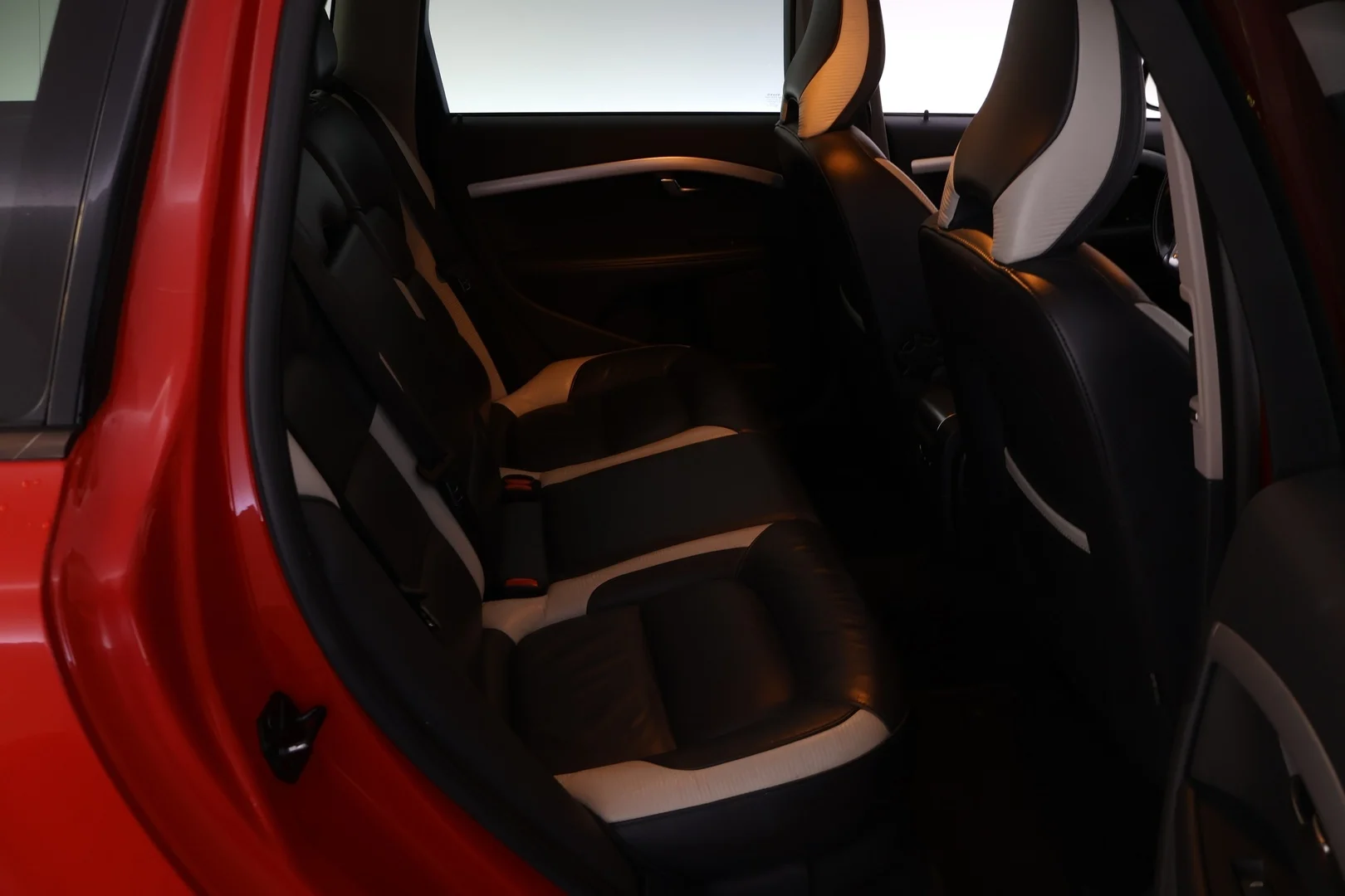 Car Image - 1bjxw8zaoxcRrcLNHlkH81