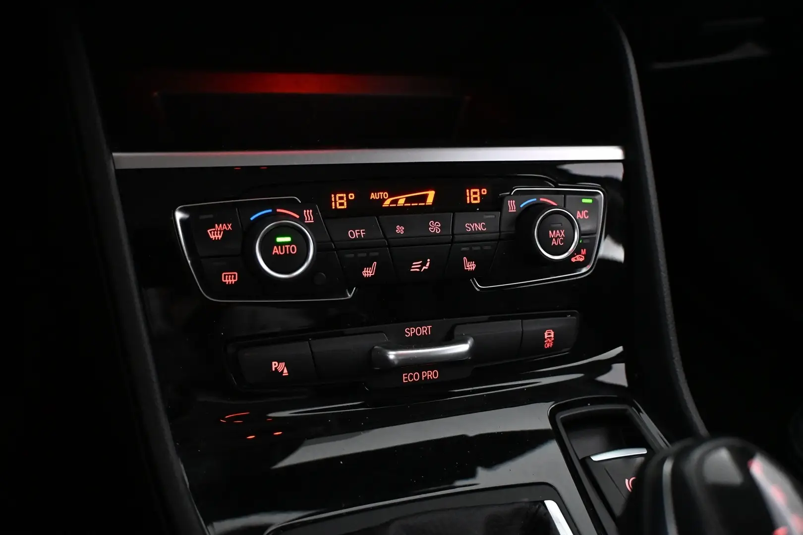 Car Image - 3rKRjIFMn0xga0aad6COtX