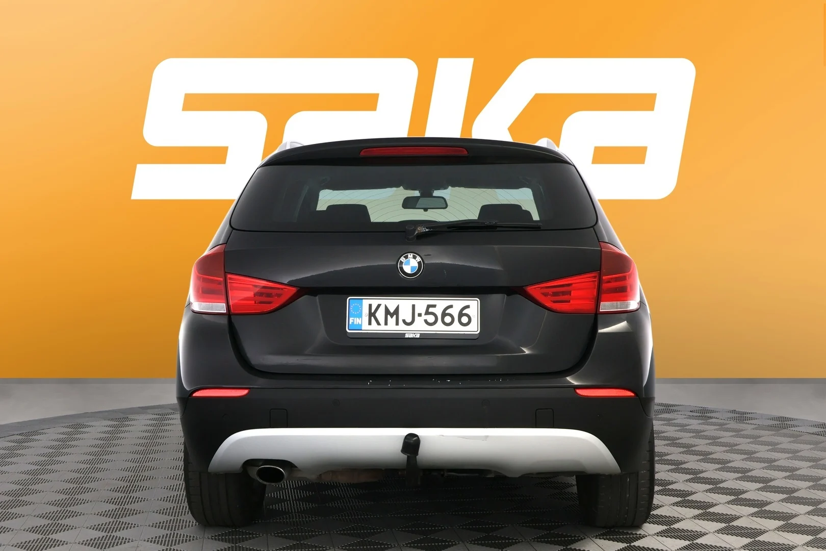 Car Image - 3ndl1inKxhZs8gyd5pNrKy