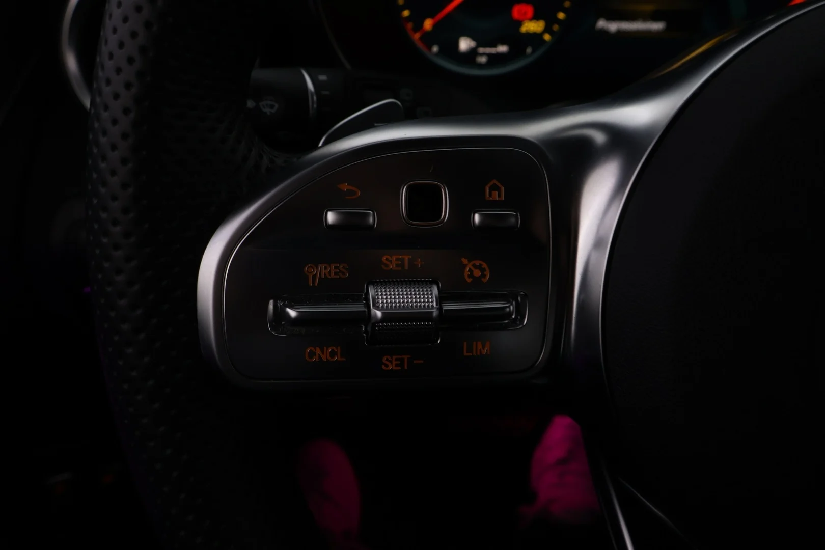 Car Image - 1hG1IAsNcOJxGHSChb9Pja