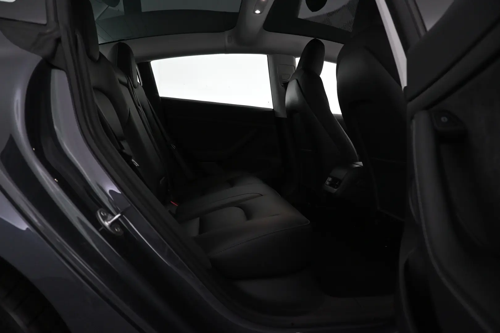 Car Image - 1mXXlfB7vpchRVwcb78xAI