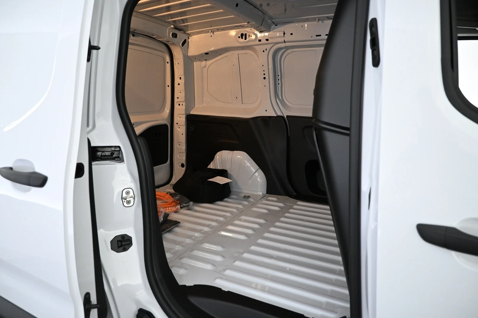 Car Image - 5PtjERqjmcPEkIycqPsVn8