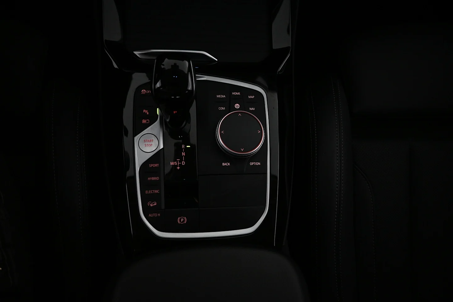 Car Image - 7wr95FDV3XKK4cwHYA16mP