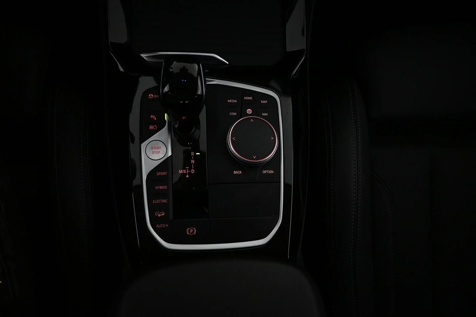 Car Image - 7wr95FDV3XKK4cwHYA16mP