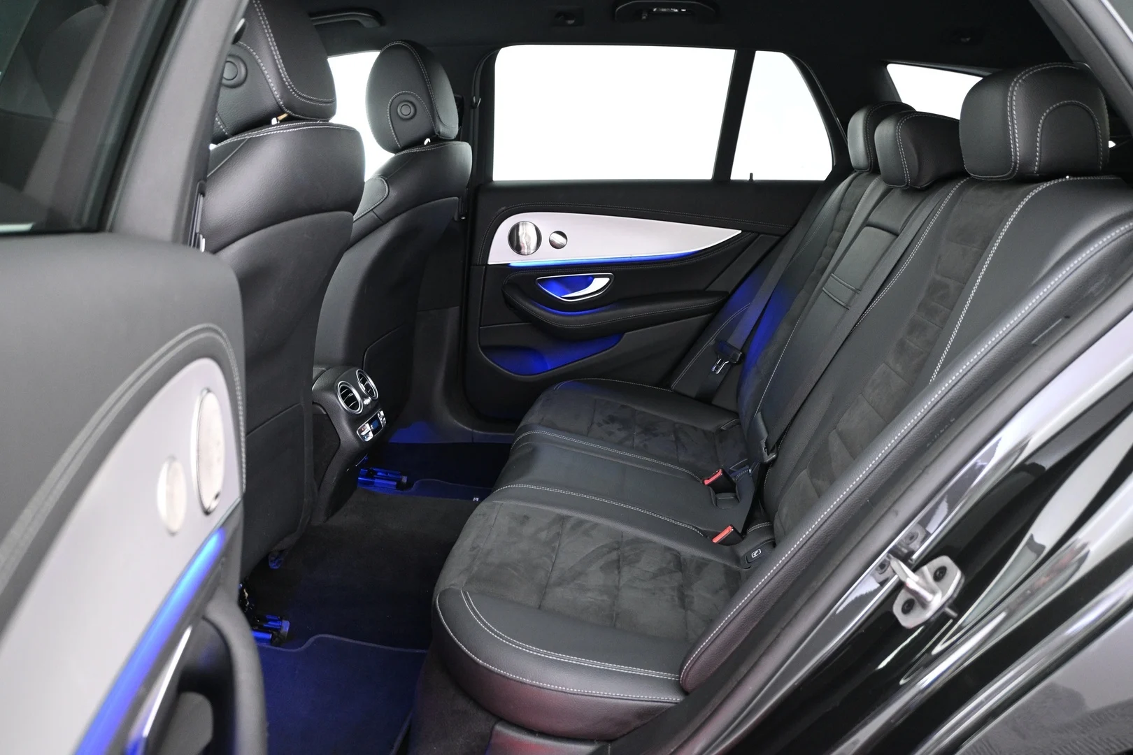 Car Image - 2mMCP9zsi0rx0LpjmGmlSh