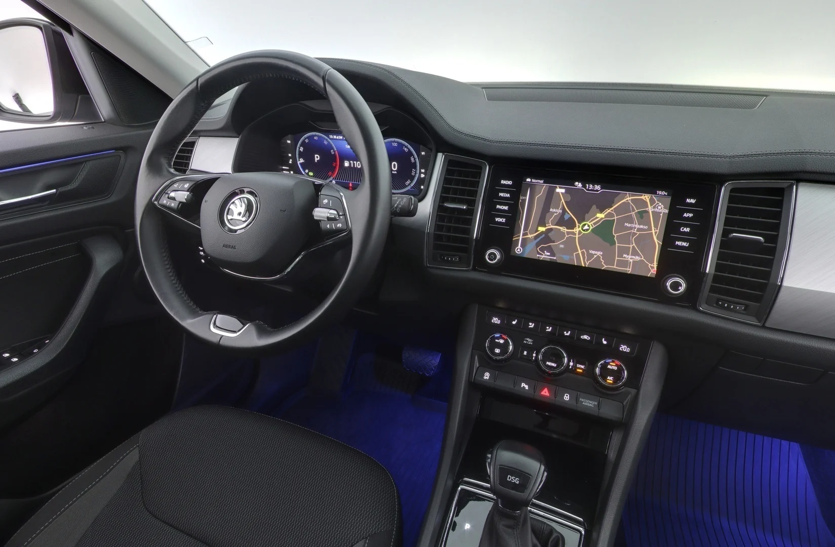 Car Image - 1ZaSqqLj9dmPGvbG4FlckW