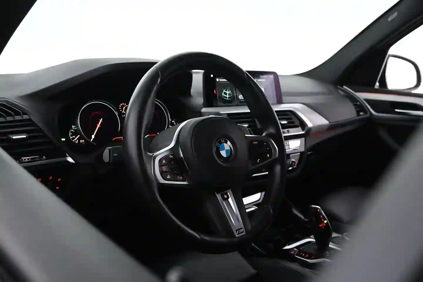 Car Image - 1bSVgjAaV0SG3AE9HwtwJR