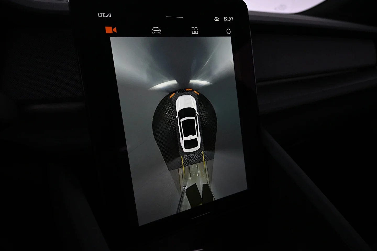 Car Image - 2NcqnRqJNnWgCmliX6JYAN
