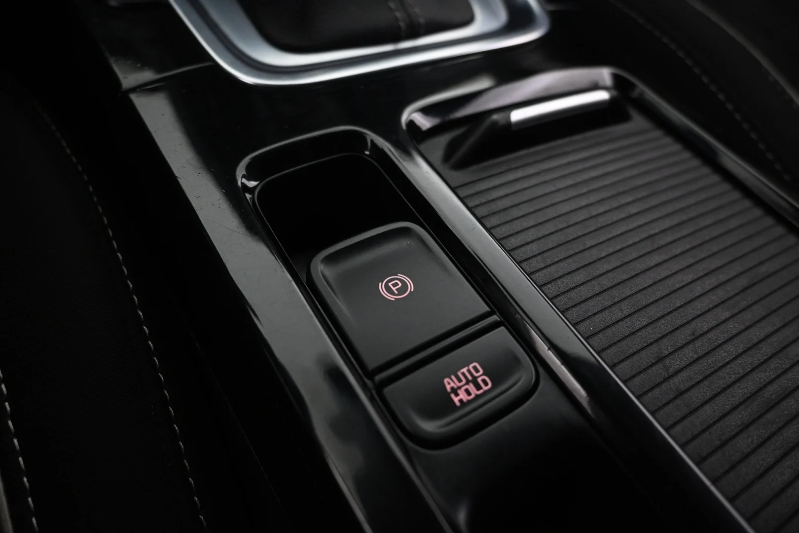 Car Image - 1NQToc14EJlLjwNPHYqYEX