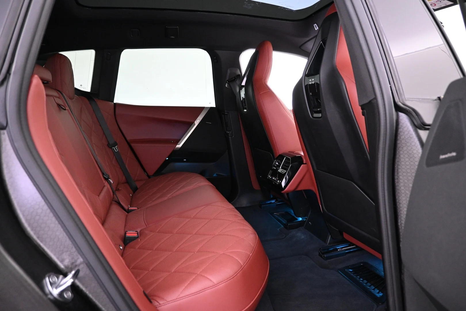 Car Image - 4tVEhg3xaEG1bfhczbx3CY