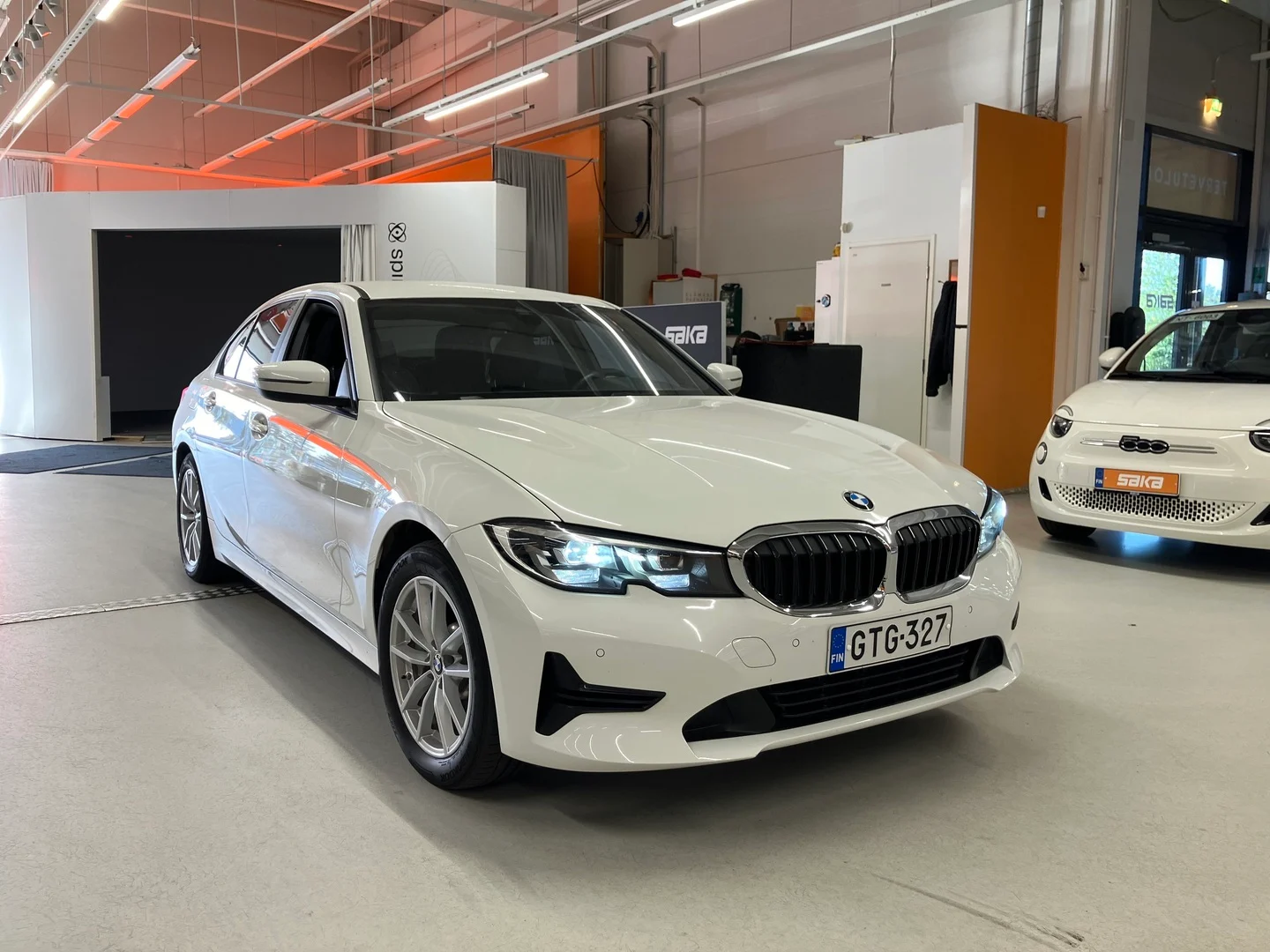 Car Image - rdIcyOH5Vp1GdKrd9YOsN