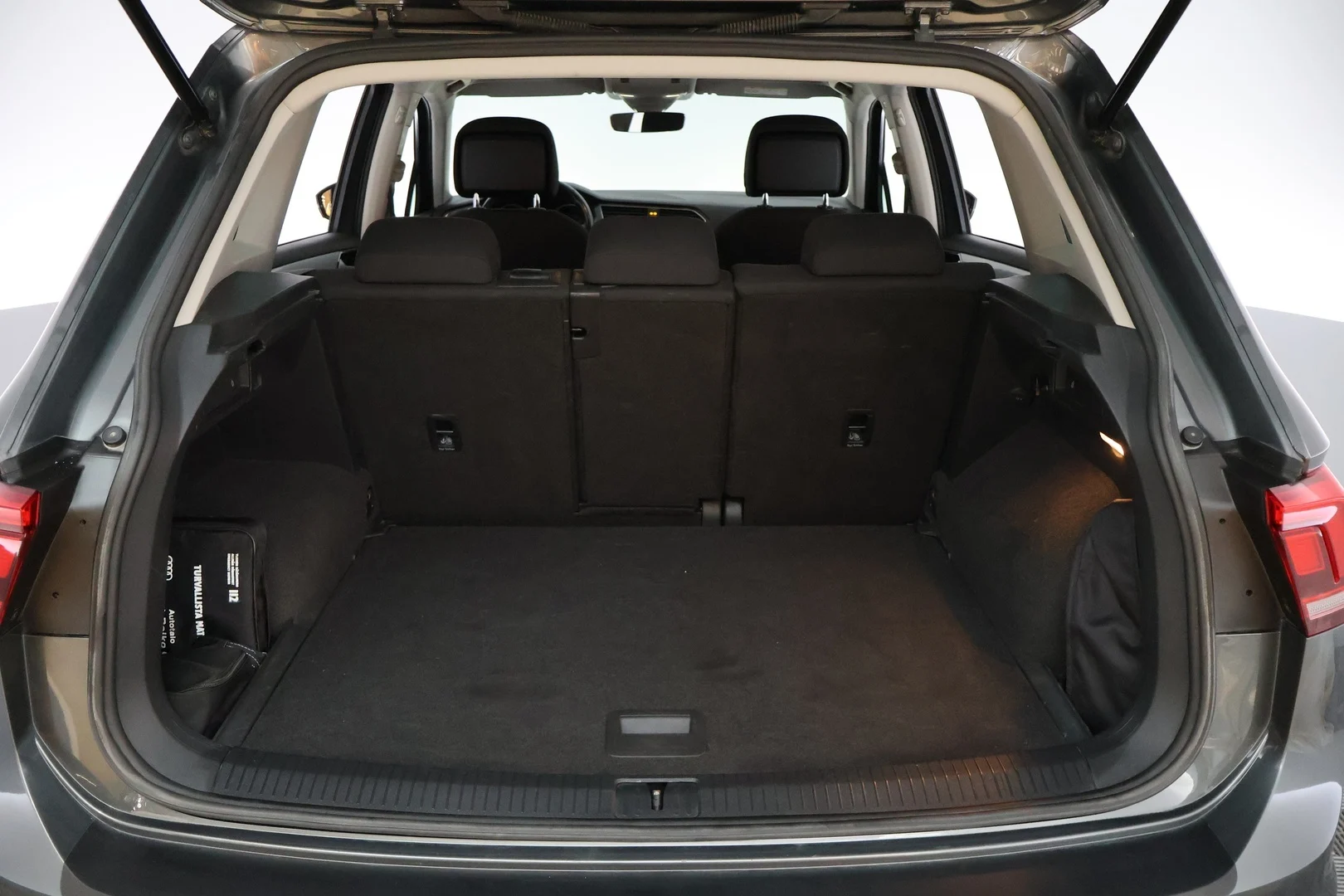 Car Image - 110eYlARWYttdA5EqgzZ15