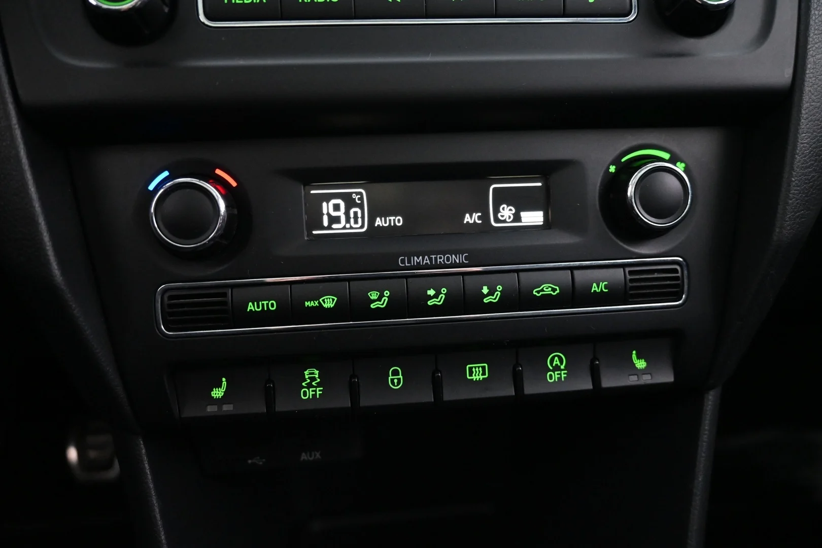 Car Image - 2onbHT1wZtXXSZwPR4e7js